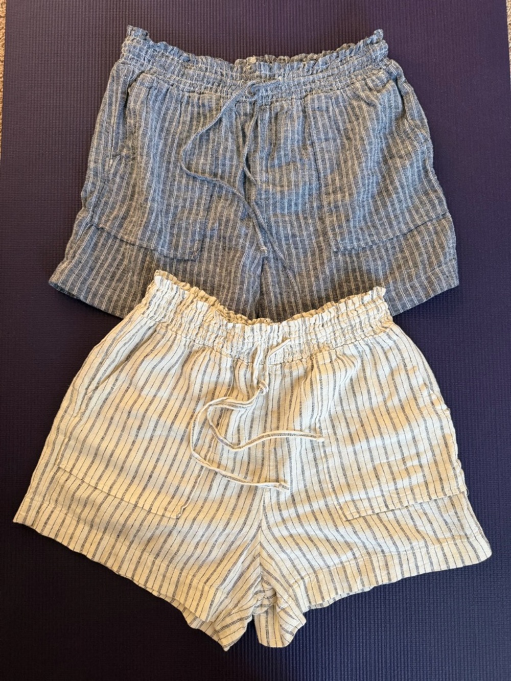 Bundle of casual Shorts — Blue and Cream